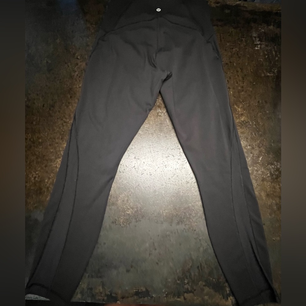 Lululemon Black Cropped Leggings, 8 - Picture 7 of 12